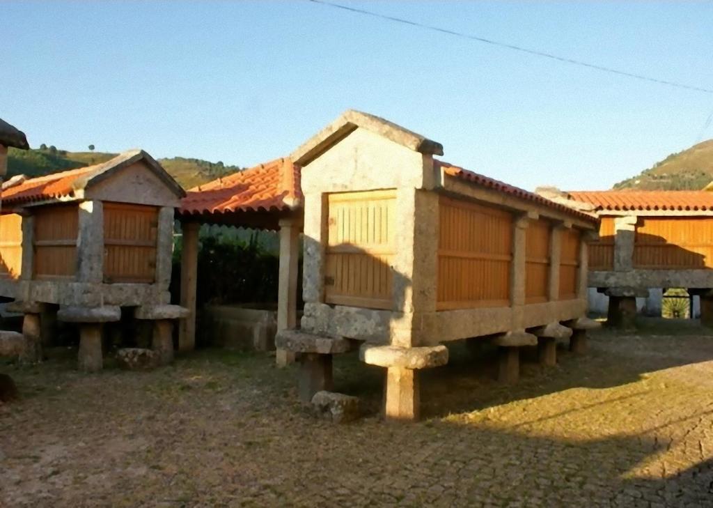 הוילה ארקוס דה ואלדבז Casa Da Avo מראה חיצוני תמונה