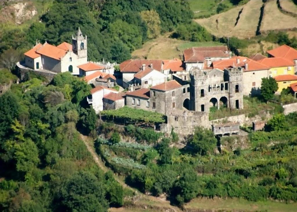 הוילה ארקוס דה ואלדבז Casa Da Avo מראה חיצוני תמונה